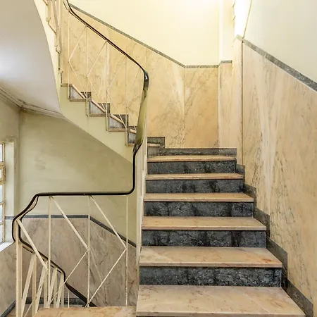 Spacious 4-bedroom In Porto