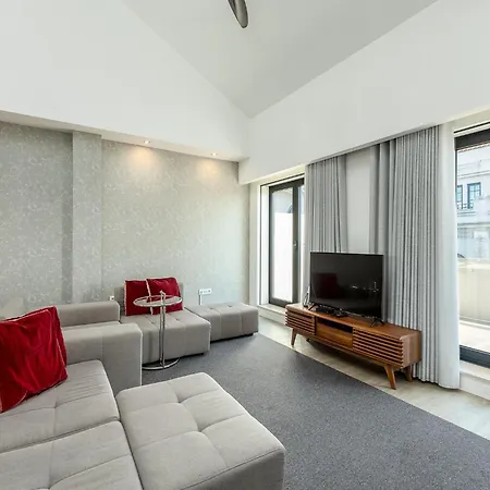 Spacious 4-bedroom In 公寓 波尔图