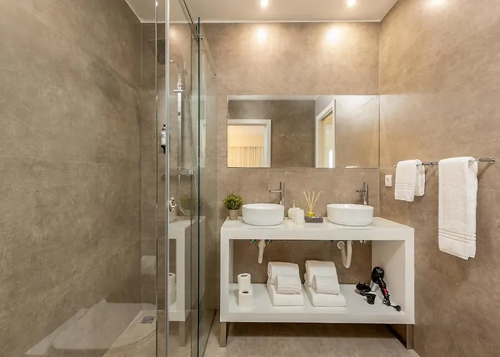 Spacious 4-bedroom In *