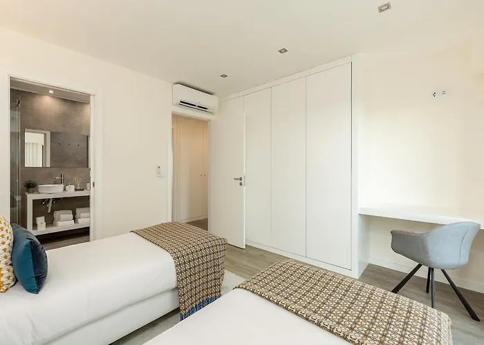 Spacious 4-bedroom In 아파트 포르투