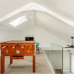 Spacious 4-bedroom In Apartament *