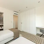 Spacious 4-bedroom In Apartament Porto