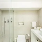 Spacious 4-bedroom In Apartament Porto