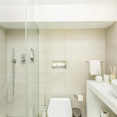 Spacious 4-bedroom In 公寓 波尔图