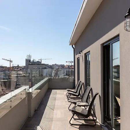 아파트 Spacious 4-bedroom In