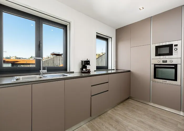 Appartement Spacious 4-bedroom In *